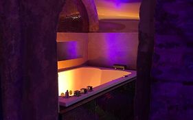 Private Room & Spa Avec Jacuzzi Privatif